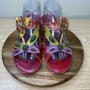 L'Artiste Sping Step Sandals Women’s 38 US 7.5 - 8 Charlotte Red Floral Wedge